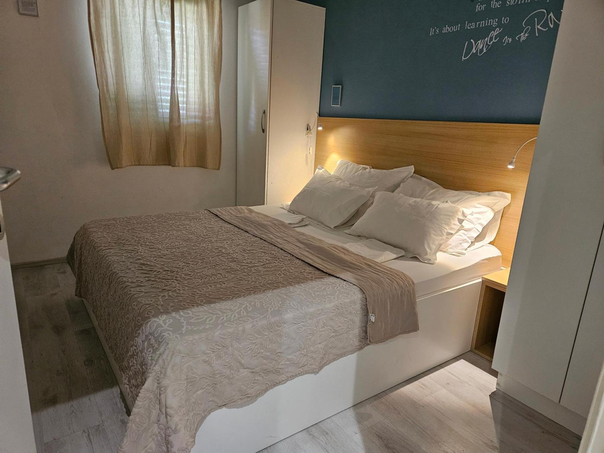 Charming Seaside Apartments Noa & Jakov, Zaboric Sibenik Exterior foto