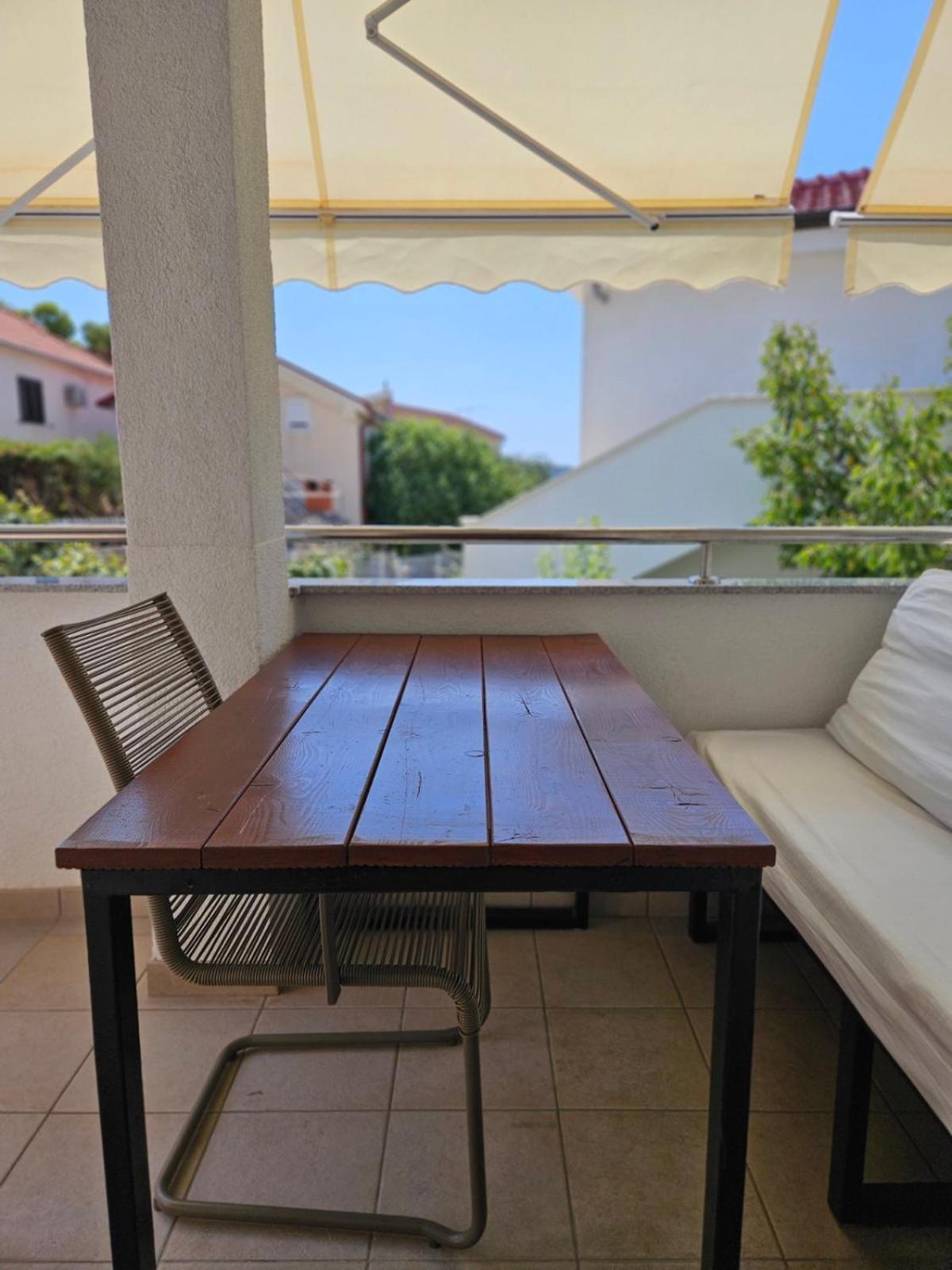 Charming Seaside Apartments Noa & Jakov, Zaboric Sibenik Exterior foto