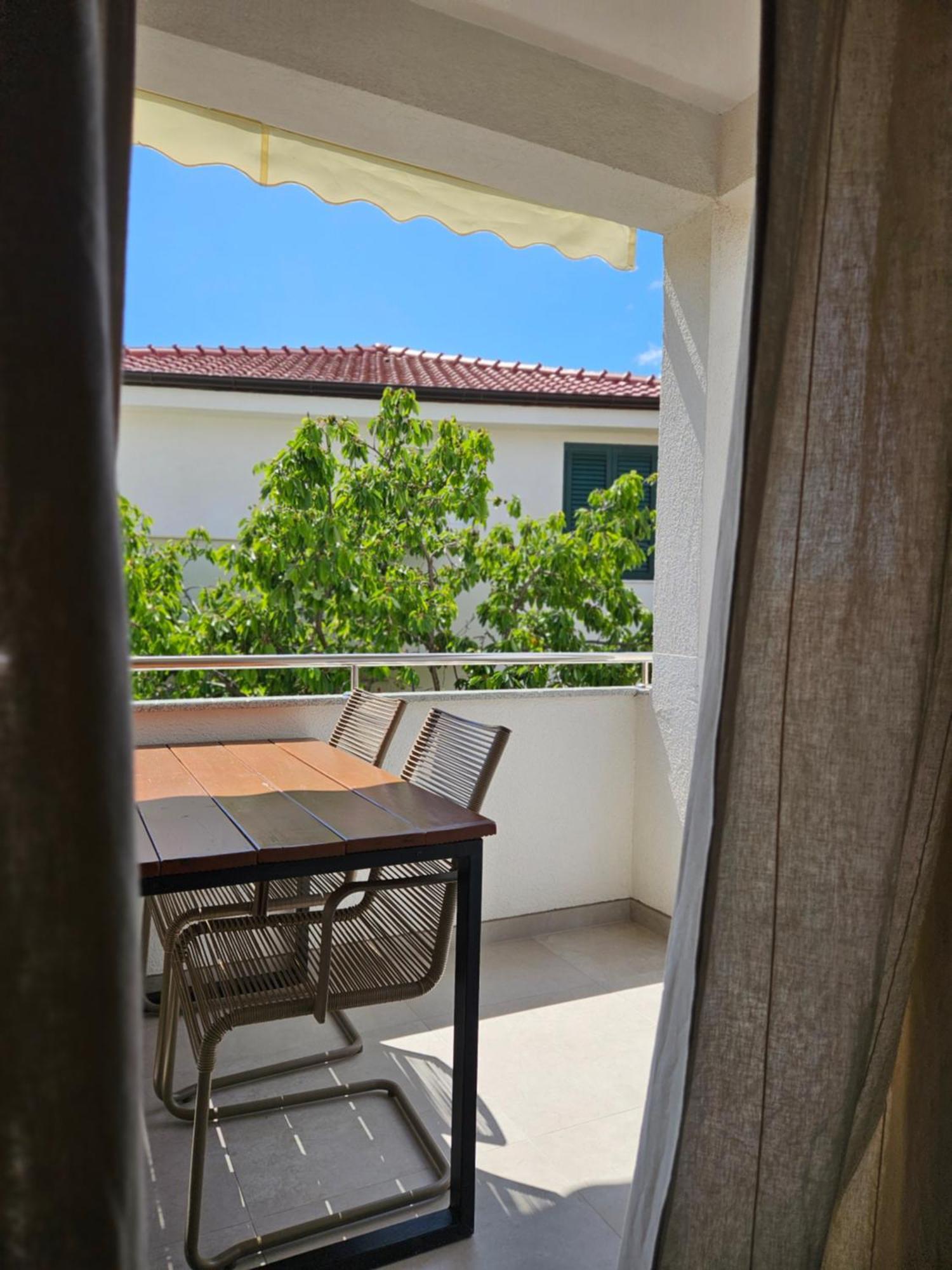Charming Seaside Apartments Noa & Jakov, Zaboric Sibenik Exterior foto