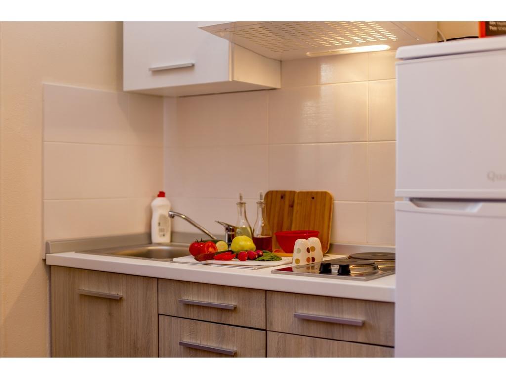 Charming Seaside Apartments Noa & Jakov, Zaboric Sibenik Zimmer foto